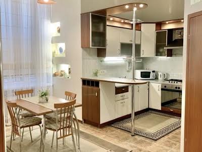 квартира за адресою Лютеранська, 10