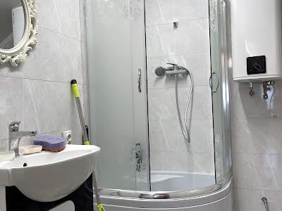 квартира за адресою Львів, Боткіна вул., 25
