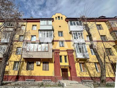 квартира за адресою Сталеварів вул., 16