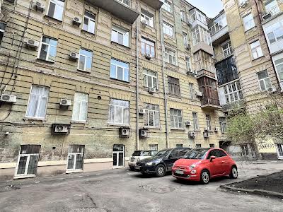 квартира по адресу Богдана Хмельницкого ул., 10
