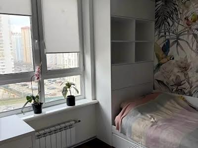 квартира за адресою Драгоманова вул., 10