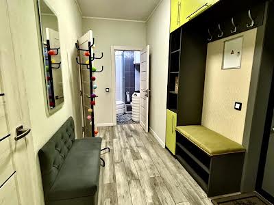 квартира по адресу Драгоманова ул., 2Б