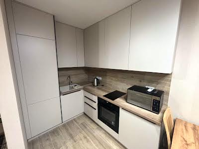 квартира по адресу Олександра Олеся ул., 5а