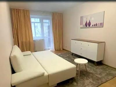 квартира за адресою Білоцерківська вул., 10