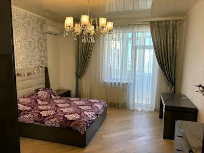 квартира за адресою Добровольців вул. (Маршала Говорова), 8