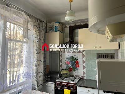 квартира за адресою Полякова, 5