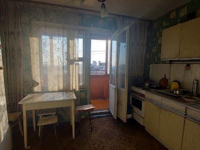 квартира за адресою Миколи Закревського вул., 13