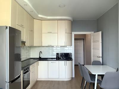 квартира за адресою Каховська вул., 62а