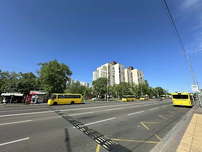 квартира за адресою Митрополита Андрея Шептицького вул. (Анатолія Луначарського), 7