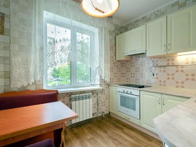квартира за адресою Оноре де Бальзака вул., 57
