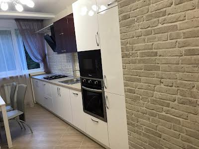 квартира за адресою Богдана Хмельницького вул., 39
