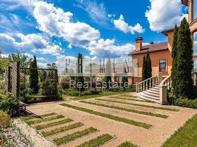 будинок за адресою с. Лісники, Ватутіна пров.