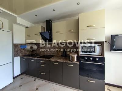 квартира за адресою Патріарха Мстислава Скрипника вул., 40