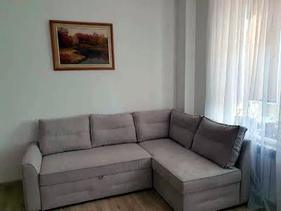 квартира за адресою Глобинська вул. (Маршала Батицького), 7