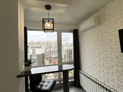 квартира за адресою Джерельна вул., 8