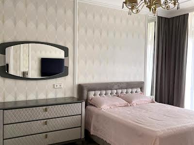 квартира за адресою Трускавецька вул., 8
