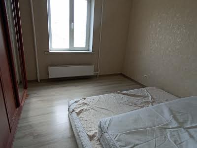 квартира по адресу Ревуцького, 18