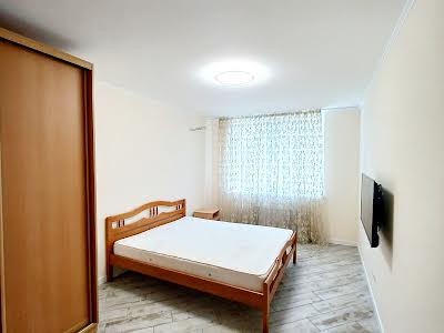 квартира за адресою Академіка Глушкова просп., 101