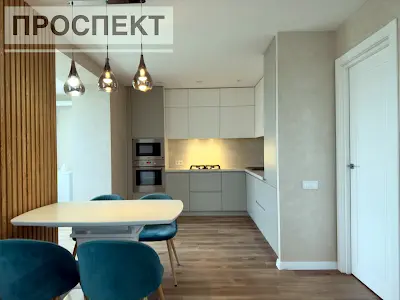 квартира за адресою Михайла Лушпи просп., 2/2