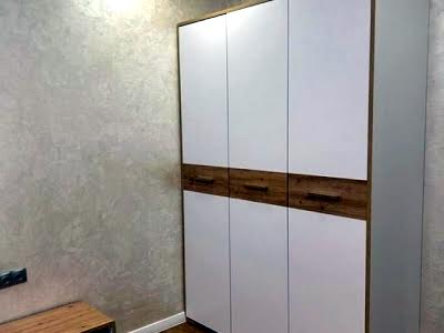 квартира за адресою Машинобудівників вул., 16
