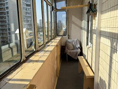 квартира за адресою Ревуцького вул., 34-А