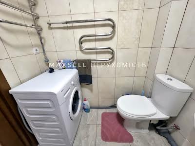 квартира за адресою Михайла Лушпи просп., 5 к30