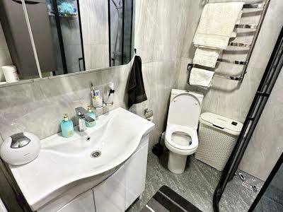квартира за адресою Райдужна вул., 56