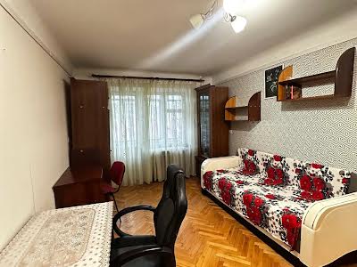 квартира за адресою Виговського, 37