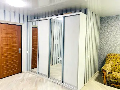 квартира за адресою Академіка Глушкова просп., 147