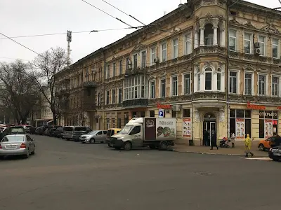квартира за адресою Садова вул., 1