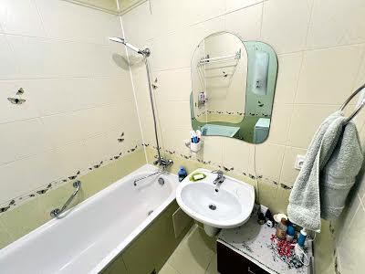квартира по адресу Защитников Украины ул., 5