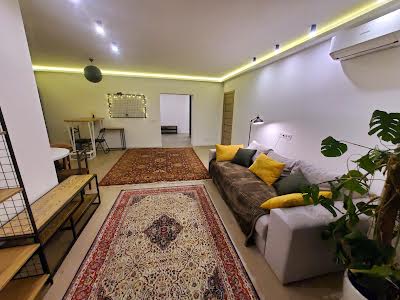 квартира за адресою Київ, Хмельницька вул., 10