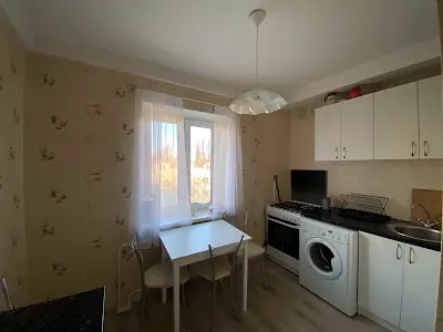 квартира за адресою Академіка Корольова вул., 7
