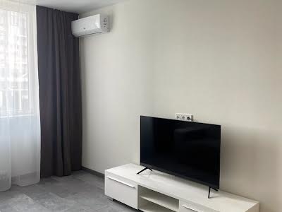 квартира по адресу Ревуцкого ул., 40в