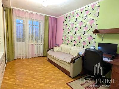 квартира за адресою Рональда Рейгана вул., 10