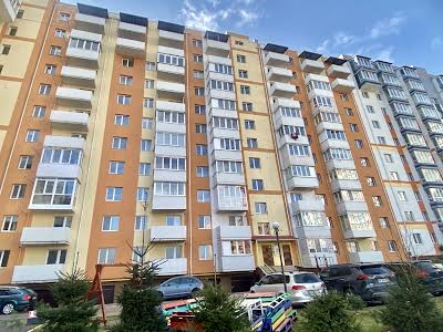 квартира за адресою Гайдамацька вул. (Марфи Струтинської), 13-Б