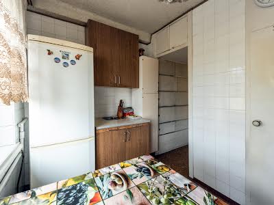 квартира за адресою Празька вул., 27