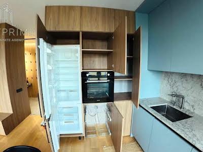 квартира за адресою Салютна вул., 2к6