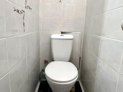 квартира за адресою Озерна вул., 28
