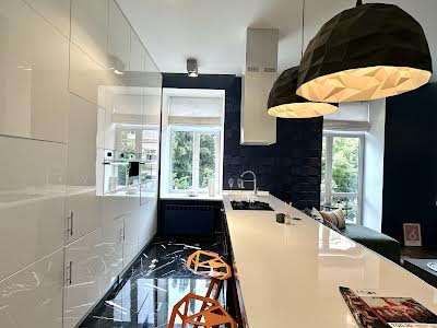 квартира за адресою Шота Руставелі вул., 36