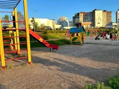 квартира по адресу Ревуцкого ул., 40-Б