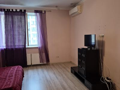 квартира за адресою Кленова вул., 2а