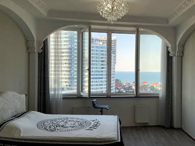 квартира по адресу Литературная ул., 12а
