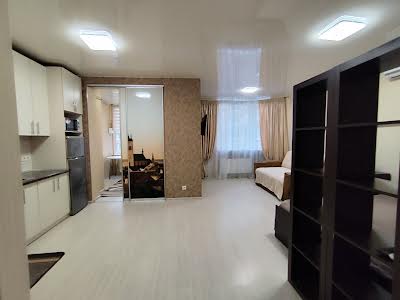 квартира за адресою Сонячна вул., 3