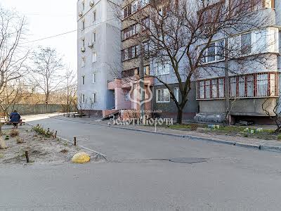 квартира по адресу Азербайджанская ул. (Бакинських Комісарів), 16/1