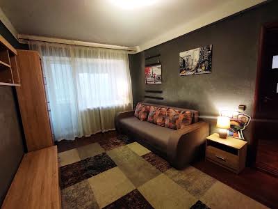 квартира за адресою Солом'янська вул., 35