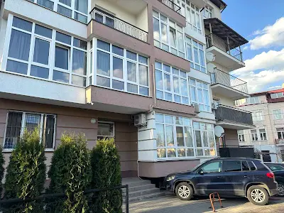 квартира за адресою Варшавська вул., 35а