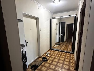 квартира за адресою Драгоманова вул., 12-А