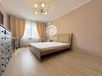 квартира по адресу Урловская ул., 24
