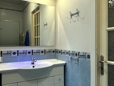 квартира за адресою Шота Руставелі вул., 33-Б